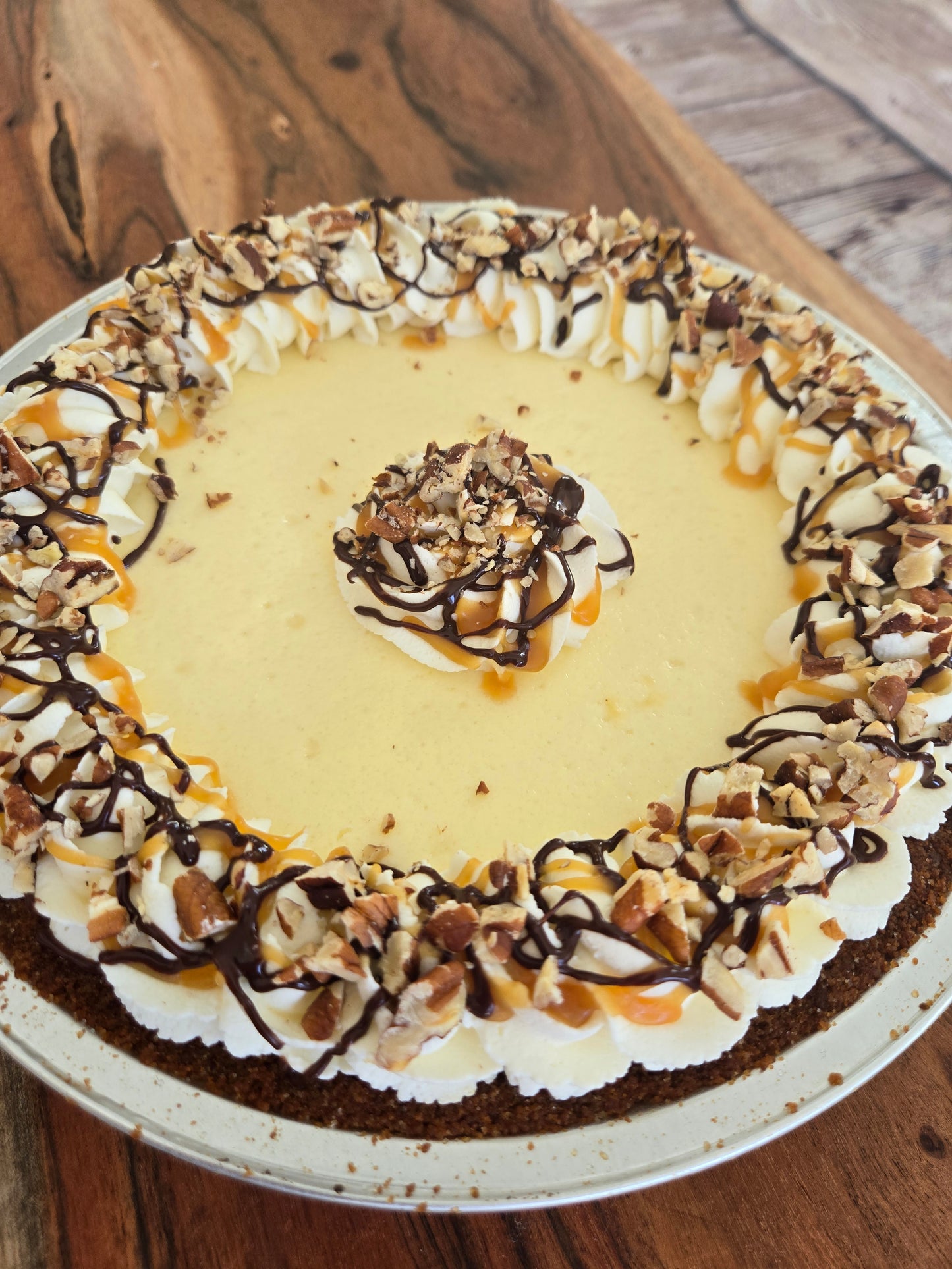 Turtle Cheesecake Pie